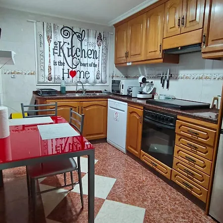 Alloggio in famiglia Paul's - No Turistico Valenza